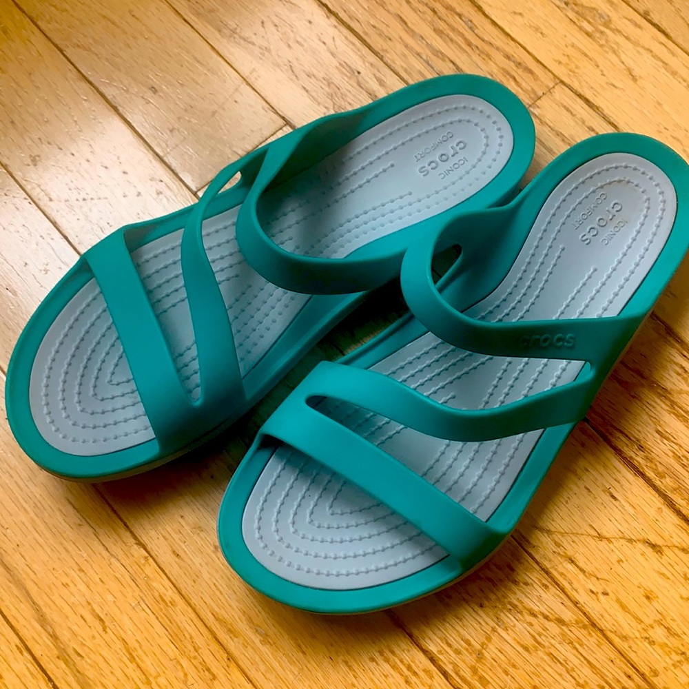 Crocs casual sandals
